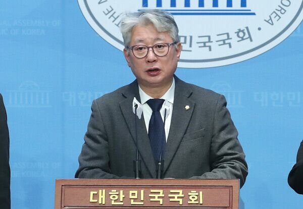 조응천, 추미애 맞서 출마… ‘범야권 단일화’ 주목