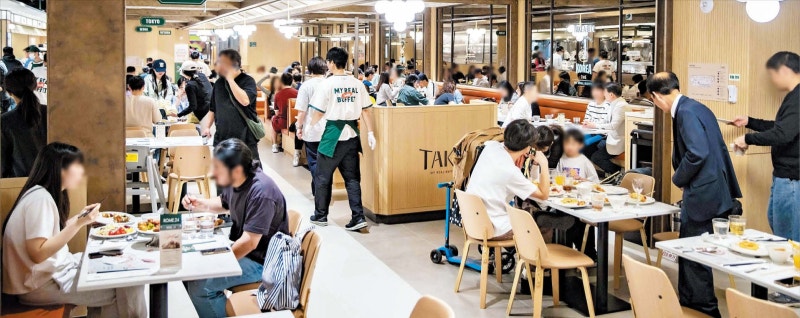 무서운 외식 물가… ‘가성비 뷔페’로 몰린다