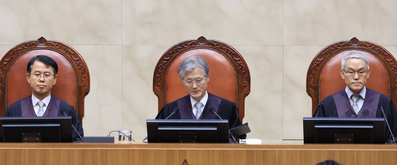 [사설] ‘대통령 코드’와 대법원장 제청권 충돌로 멈춰선 대법관 인사