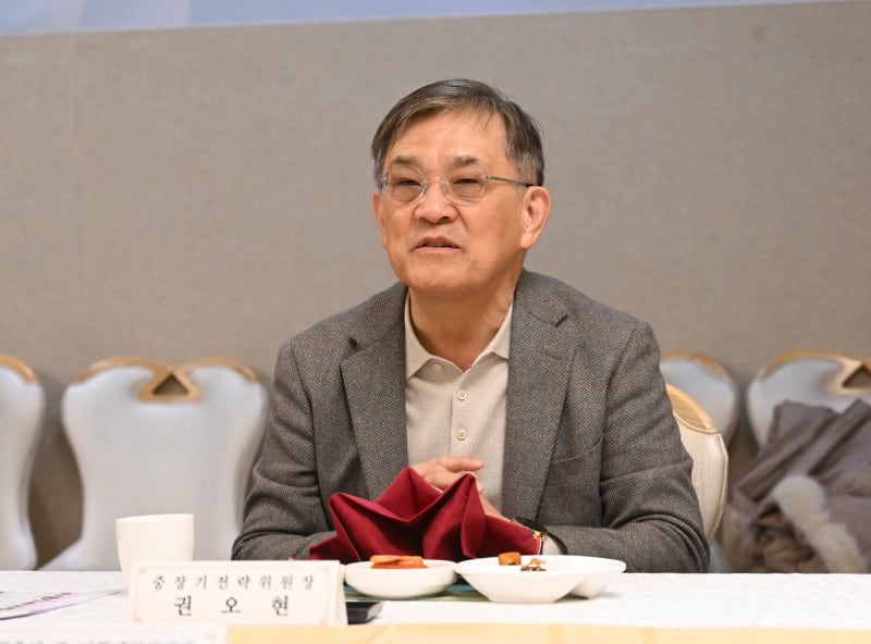 “성공이 혁신 막는 저주 될 수도… 인사·평가·교육제도 다 바꿔야”