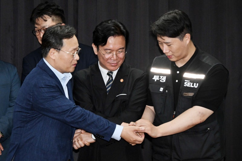 [사설] 성과급 사태, 노·사·정이 새 기준 제시해 내년부터 적용을