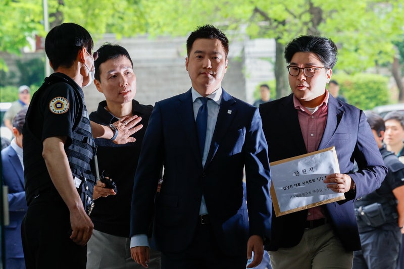 ‘배우 김수현 명예훼손’ <b>김세의</b> 가세연 대표, <b>구속적부심 기각</b>