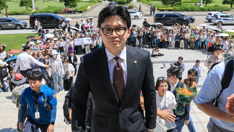 <b>한동훈</b> ‘1호 법안’ 감사원법 개정안 “<b>선관위</b>도 외부감사 받아야”