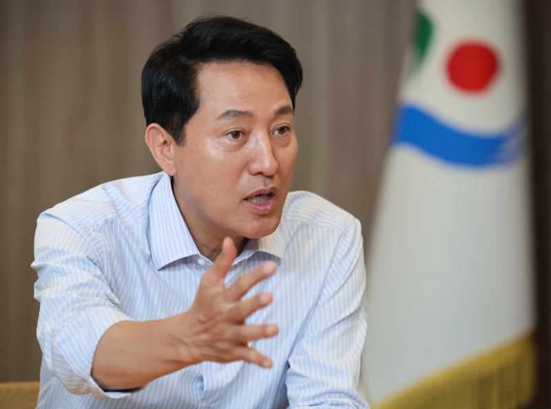 “국힘, 중도 바다로 갈 건가... 강성층 유튜브당 될 건가”