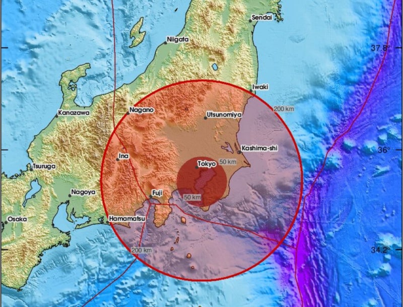 日 건물이 끼익끼익 울었다... 이바라키현 5.5 지진, 도쿄가 흔들
