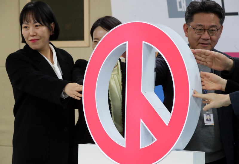 선관위, 선거 전에 ‘승진 잔치’ 준비