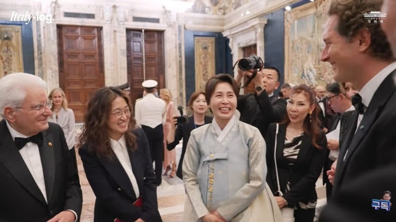김혜경 여사, 페라리 회장 소개받자 “아! 내가 좋아하는”
