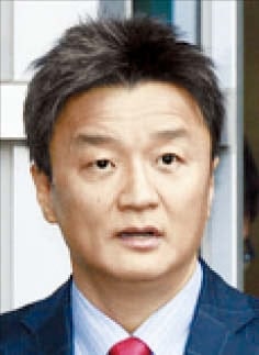 삼성家 사위에서 피고인으로… 임우재, 2심서 집행유예 석방