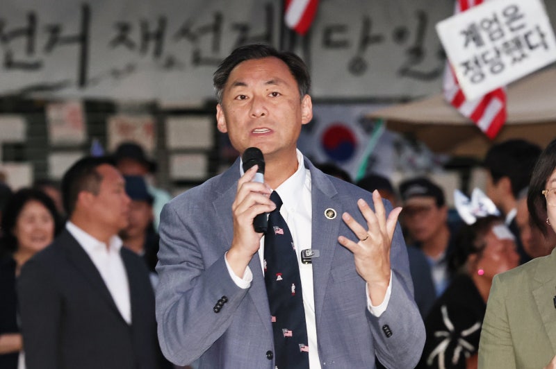‘李 <b>명예훼손</b> 혐의’ <b>모스탄</b>, 검찰 송치