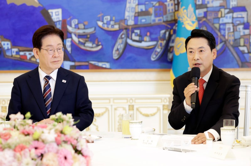 [단독] 李대통령, 장동혁 대표 가족상에 근조화환 보냈다