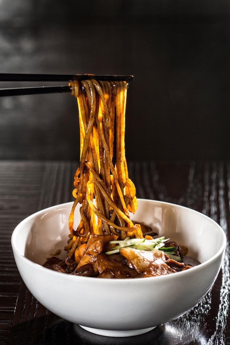 ‘짜장면’이 결국 이겼듯, ‘꿔바로우’도 살아남을 것이다