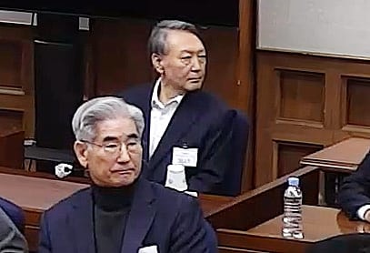 특검, 尹 ‘반란 혐의’ 기소 안한다… 법조계 “애초부터 무리”