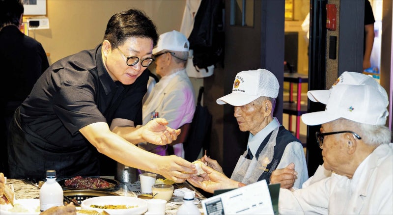 국가 유공자에 3년째 ‘감사의 한 끼’ 대접