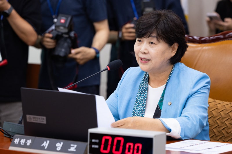 경찰, ‘출판 기념회 돈봉투 논란’ 서영교 무혐의