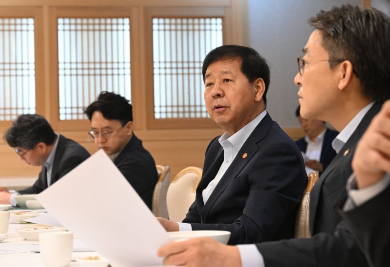 구윤철 “7월중 <b>원화 국제화</b> 로드맵 발표”