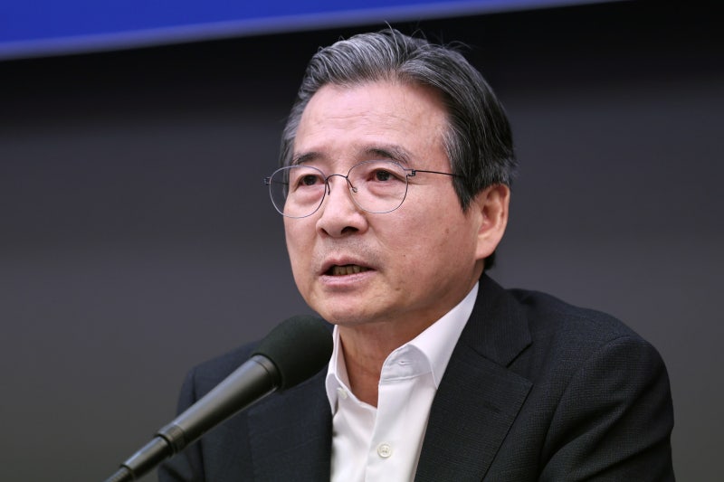 “정부 역할해야” “성공 비용” 쏟아내더니… 이젠 “정답 다 알진 못해”