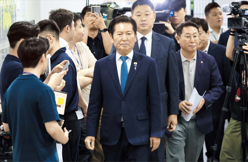 정청래 “대선 나갈 생각 없다” 밝히며 당대표 출마 선언