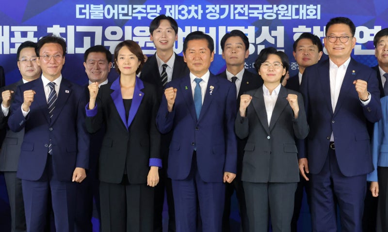 金 “향후 2년 또 명청대전 볼 건가”  鄭 “난 李 옆자리서 싸운 사람”