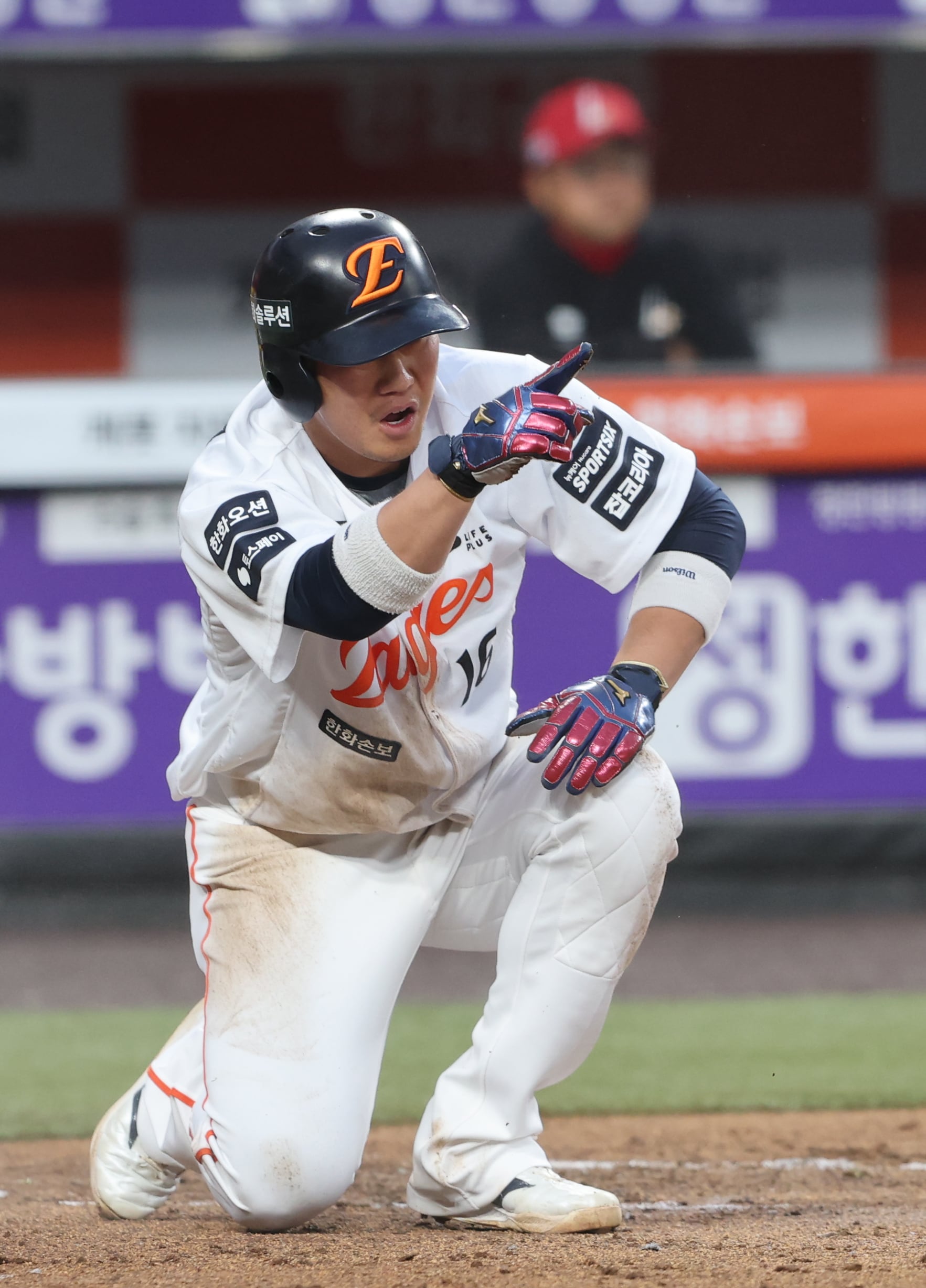 한화 ‘15년 원클럽맨’ <b>하주석</b>, KIA행… <b>이형범</b>과 맞<b>트레이드</b>