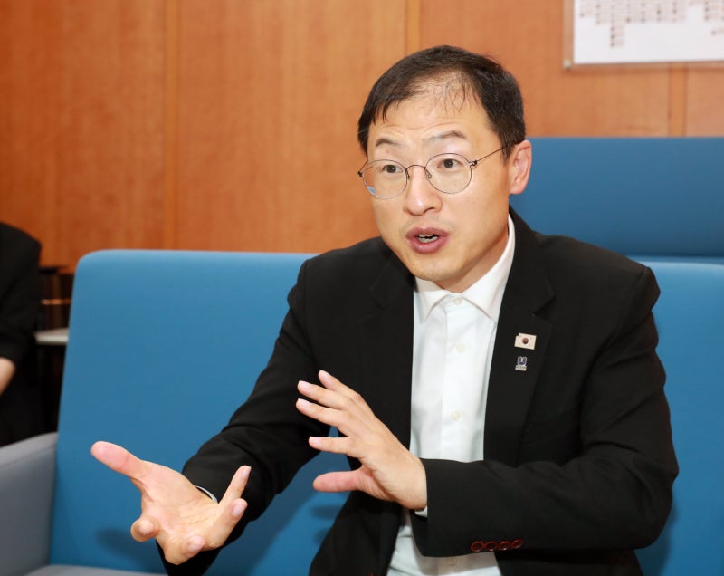 “플랫폼 노동자·비정규직 포함, 노동위원회 만들어 정책 논의”
