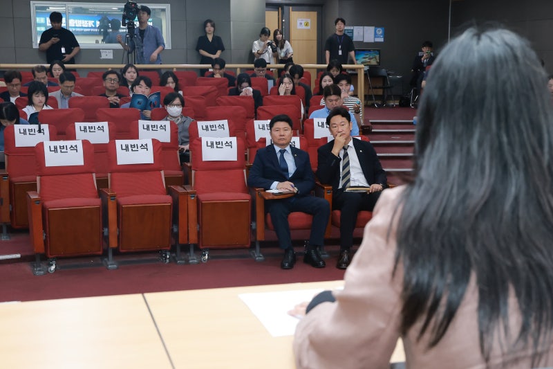 ‘보완수사권 완전 폐지’ 당 입장 정해지자… 與의원들, 피해자 토론회 대거 불참