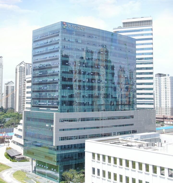 [단독] 교육감 선거인단에 학생 동원한 교사… 교육당국, 해임 요구하고 경찰에 고발