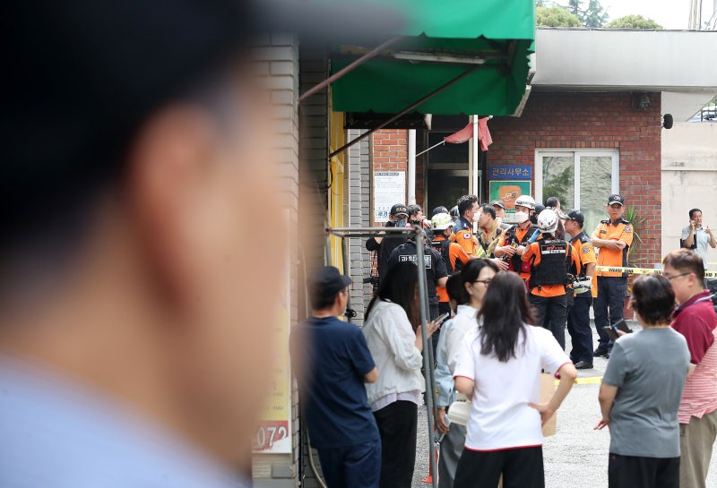 치료받던 입주민 대표 숨져…‘<b>경산 아파트</b> 방화’ 희생자 3명으로
