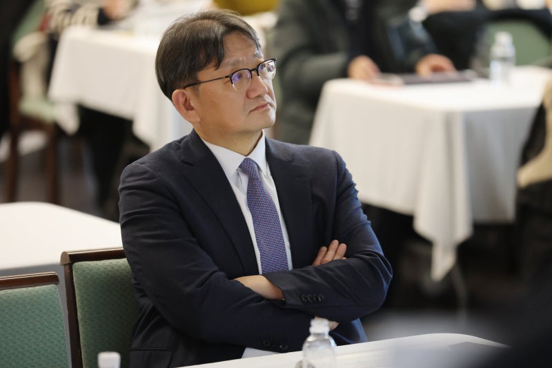 노동 이슈 급증에, 로펌 가는 노동부 관료들
