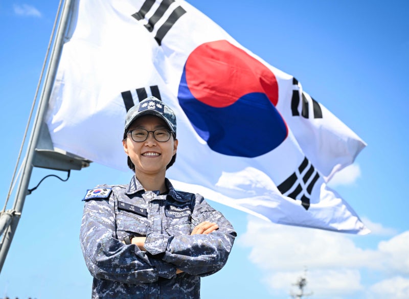여군, 첫 대령급 함정 이끈다… 독도함 함장에 배선영 대령