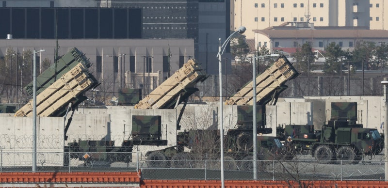 [사설] 재고 떨어진 美 패트리엇, 미사일 타격 남일 아니다