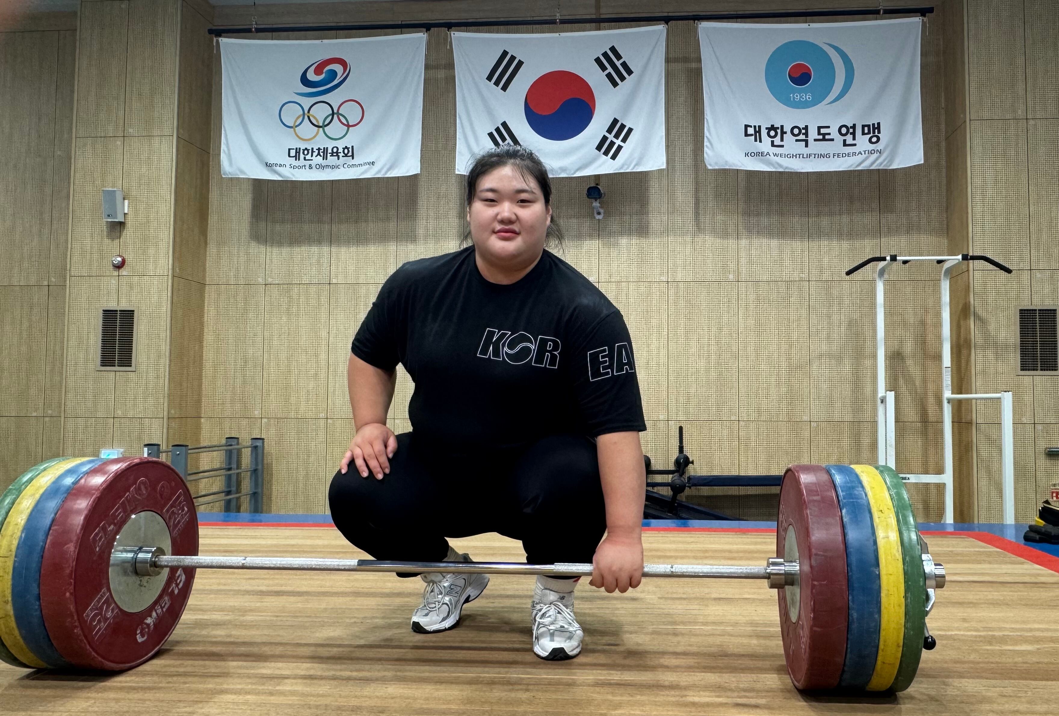 “역도, 힘껏 응원해 주세요… 그 힘으로 금메달 들어 올릴게요”