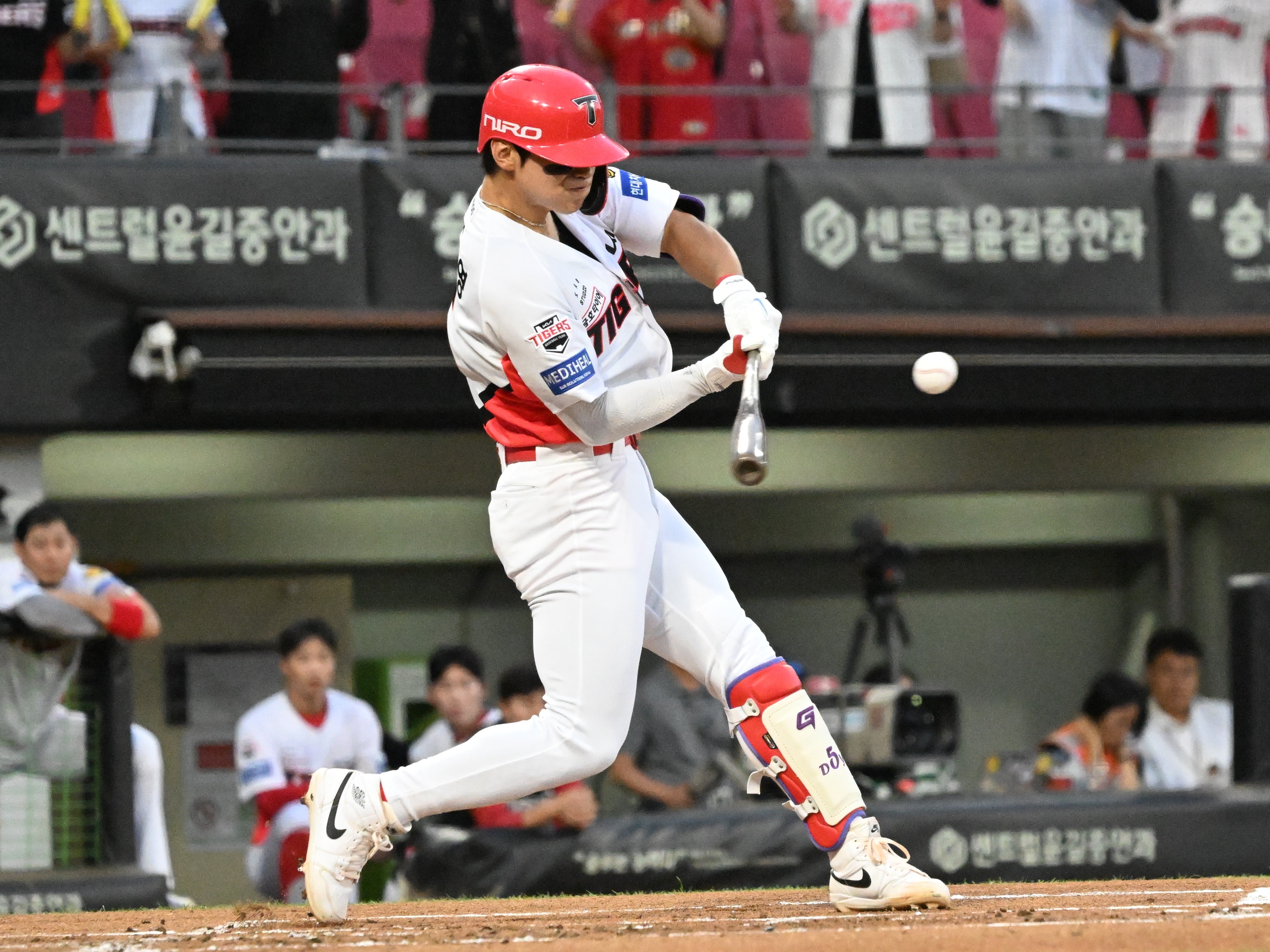 김도영 시즌 34호포...오스틴과 <b>홈런</b> 격차 3개로 벌려