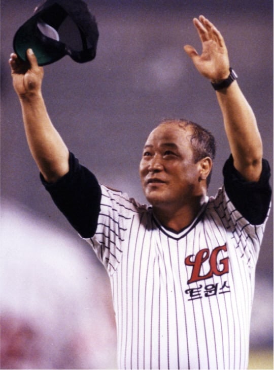 ‘한국 프로야구 유일의 4할 타자’ <b>백인천</b> 전 감독 <b>별세</b>
