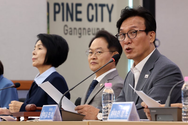 與 <b>최고</b>위, 지명직 <b>최고</b> <b>전용기</b>·권미경 <b>의결</b>… 친청계 3명 <b>의결</b> 전 퇴장