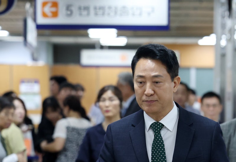 <b>오세훈 항소심</b> 첫 <b>재판</b> “무죄 밝히겠다”...10월 말 선고할 듯