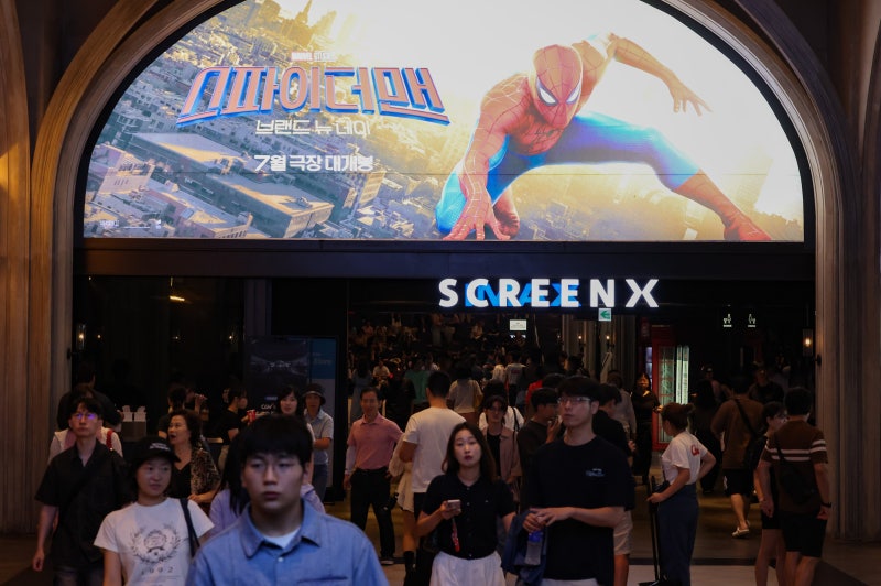 영화 ‘<b>스파이더맨</b>: 브랜드 뉴 데이’ <b>800만 돌파</b>... ‘왕사남’과 동일...