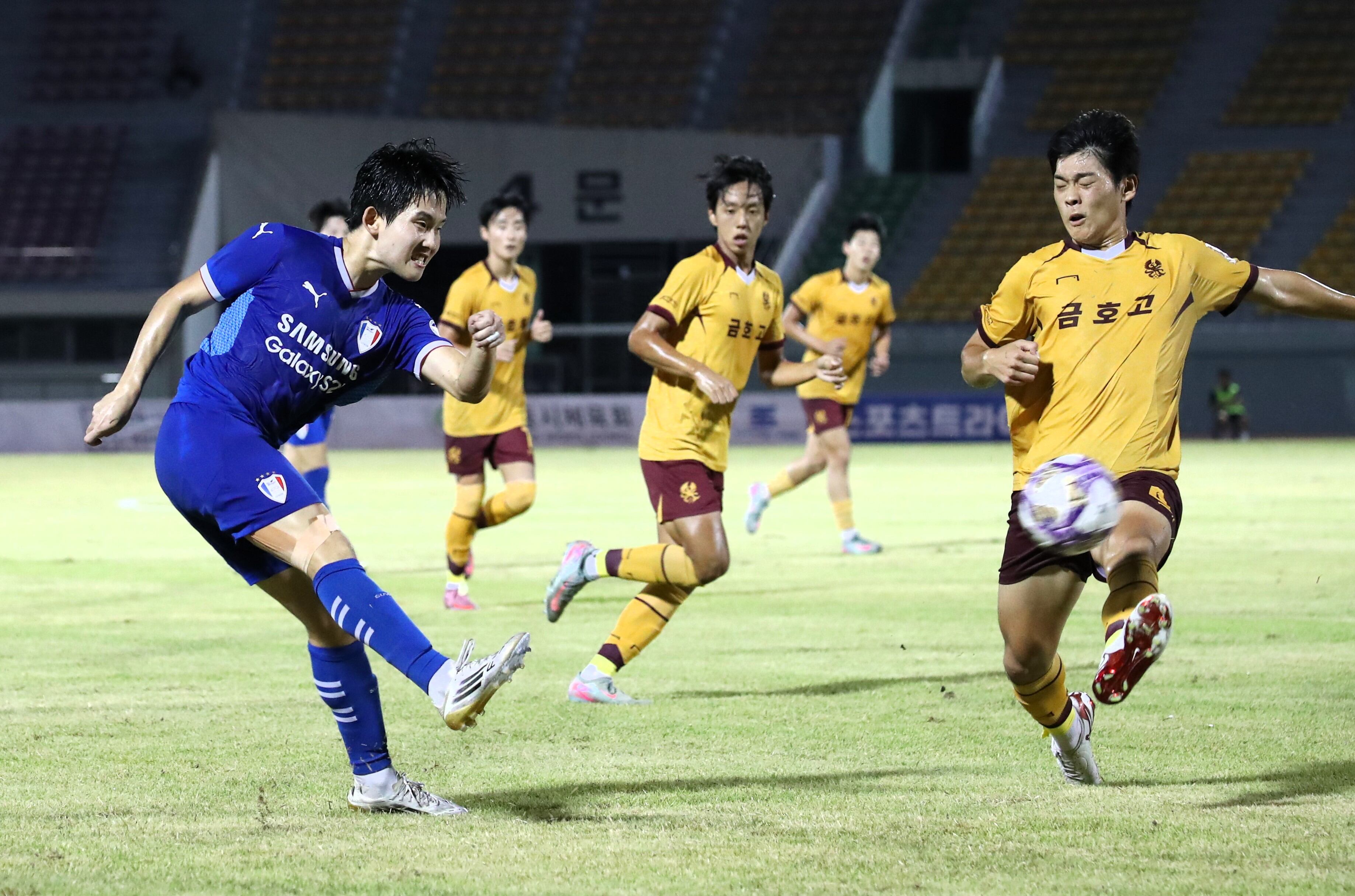 신평고 4골 폭발… 고교축구선수권 8강 안착