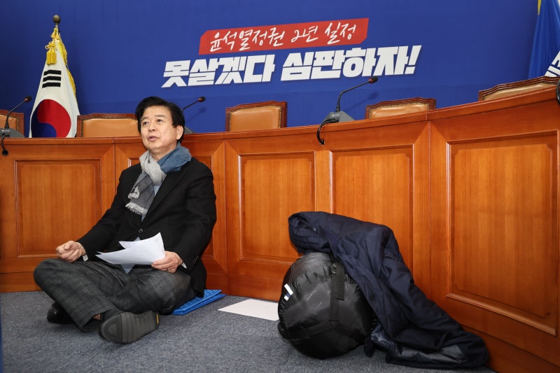 與, 노웅래 무죄에 “조작 기소”… 야권 “李 공소취소 빌드업”
