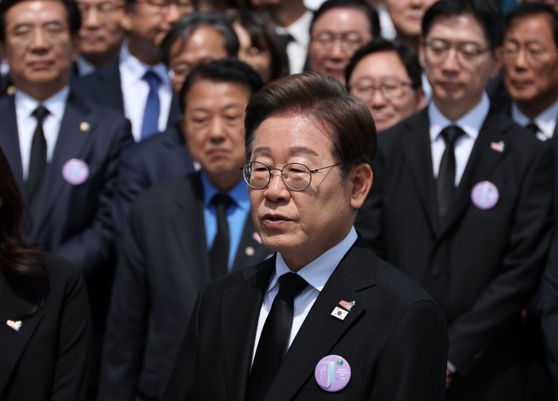“李 차기 대선 불출마 밝혀야” 63%… “8·13 대책 효과 없을 것” 57% [NBS]