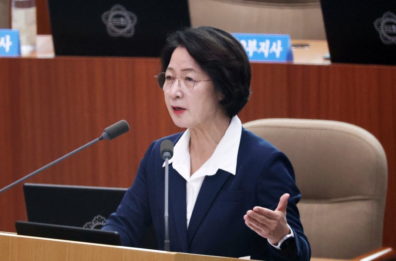 추미애 “경기도 재정위기, 李대통령은 책임 없다”