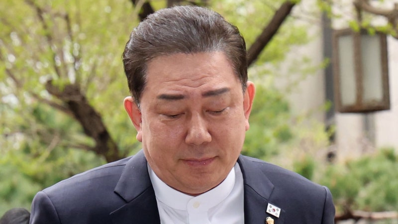 경찰, 비위 의혹 <b>김병기</b> 의원 <b>구속영장 신청</b>