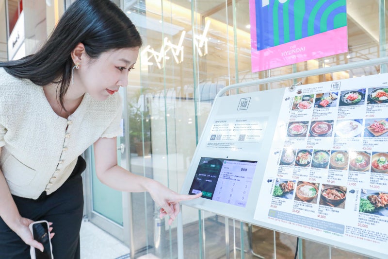 외국인 눈으로 불편한 점 찾아라… 백화점에 ‘다국적 암행어사’ 떴다