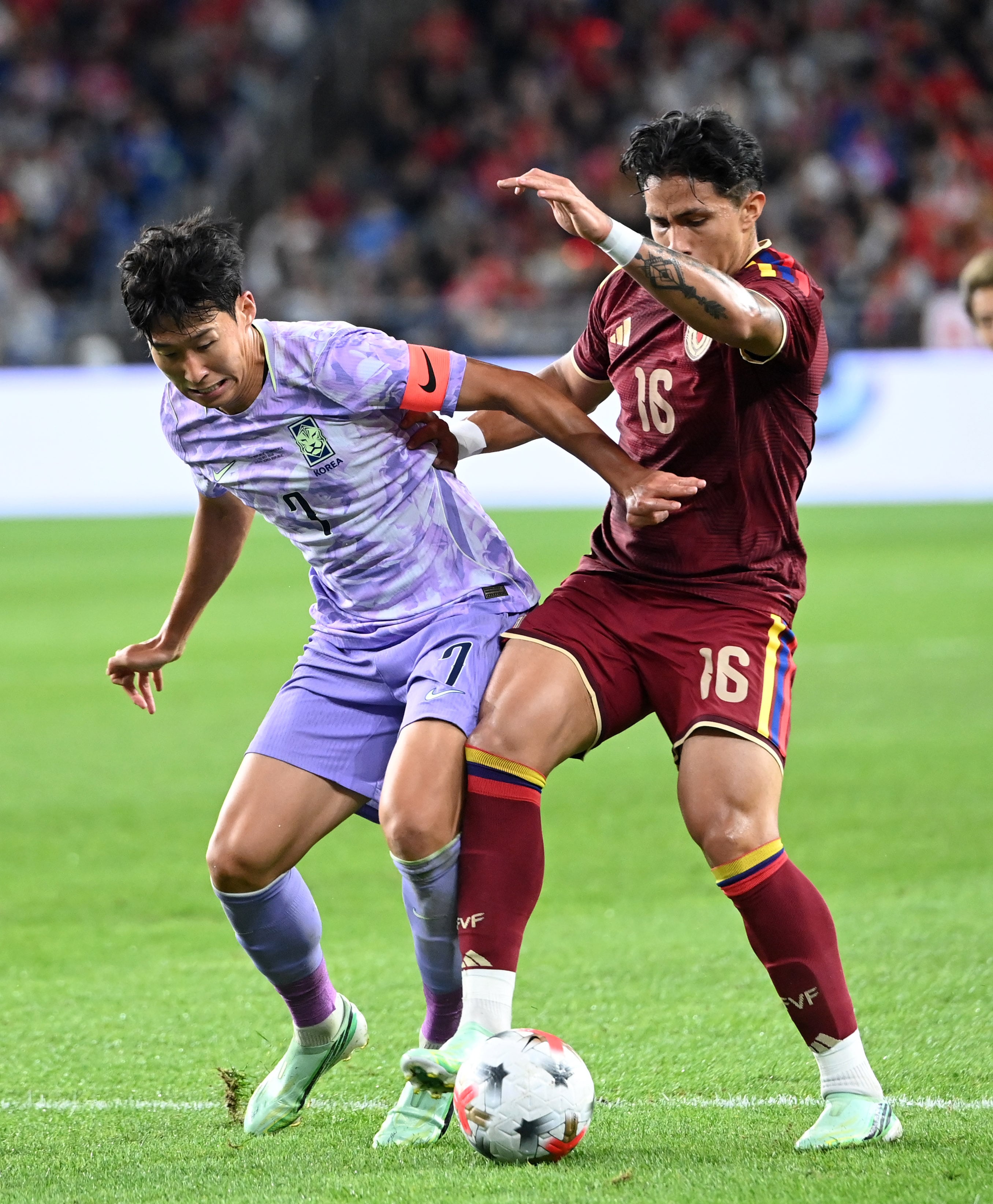 <b>모레노호</b>, 48위 베네수엘라와 <b>무승부</b>... 김민재는 축구화 집어던졌다