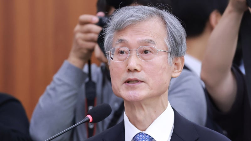 [속보] <b>조희대</b> “靑 <b>재제청</b> 공문, 구체적 사유·헌법적 근거 없어…후속...