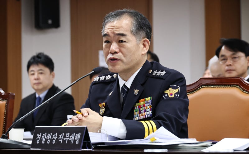 <b>경찰청</b>장 직무대행 “한동훈 딸 의혹, <b>재수사</b> 가능성 배제 안 해”