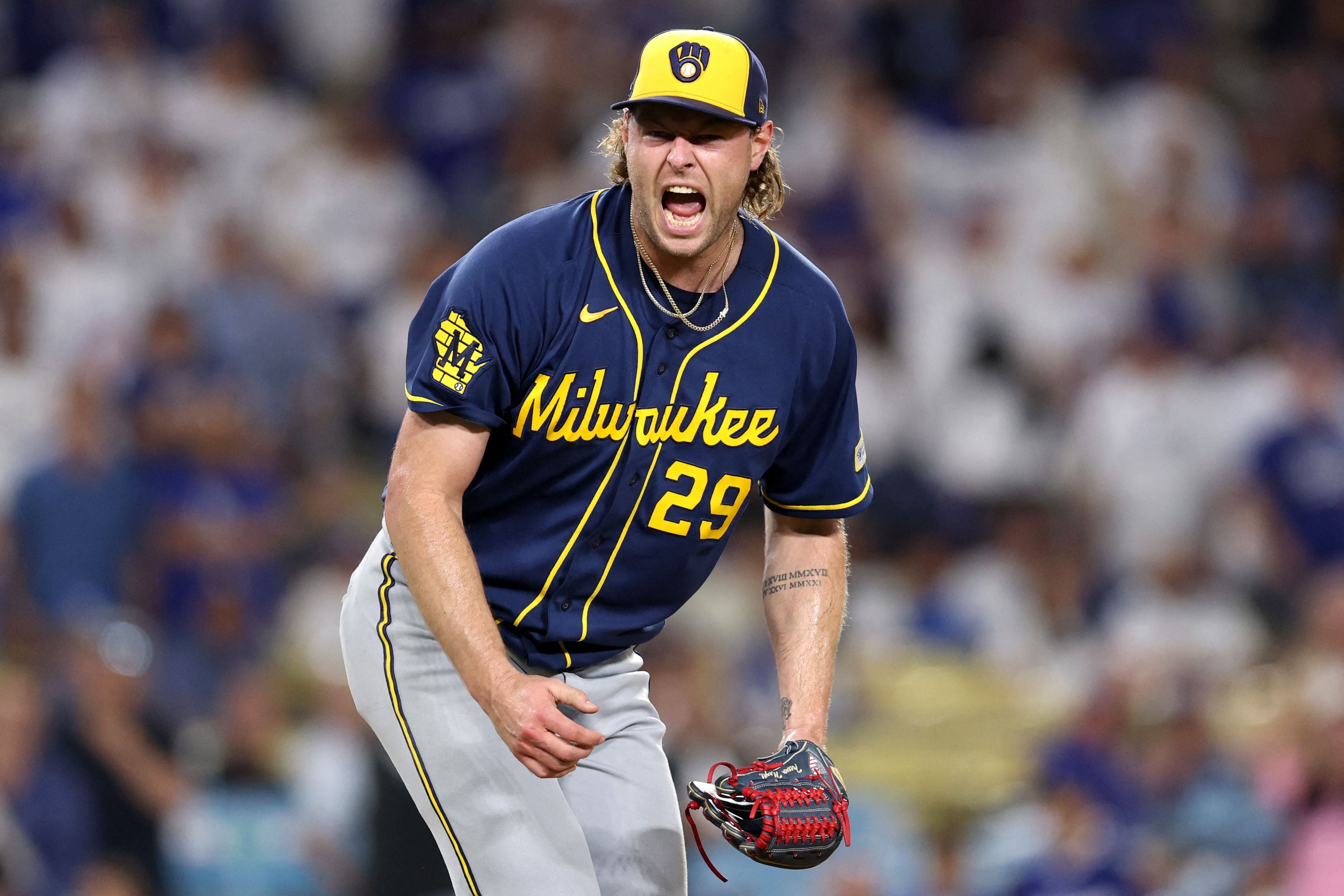 <b>밀워키</b>, 44년 만에 월드시리즈까지 1승 남았다 ... 다저스 잡고 <b>NLCS 3연승</b>