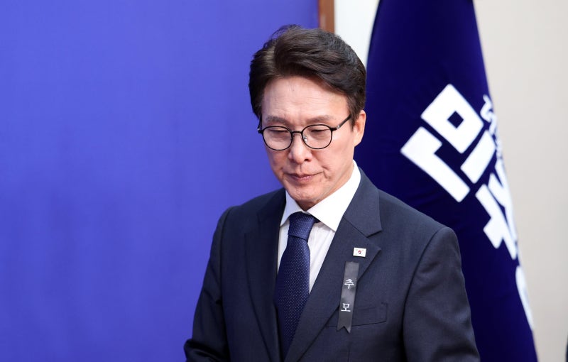 김민석, <b>부승찬</b> ‘<b>소방</b>이 재정 <b>쭉쭉</b>’ 논란에 사과 “말과 행동 무겁게...