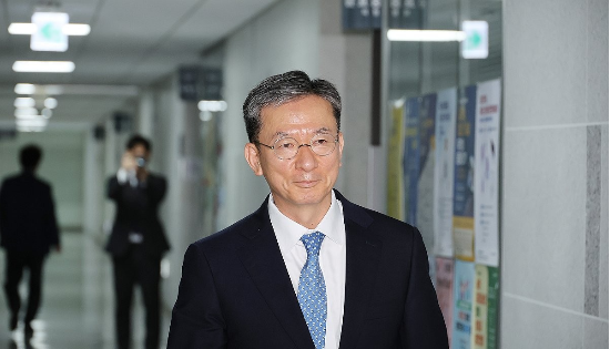 정성호 “<b>검찰</b>해체 표현은 부적절...국민 바라는 것은 민생”