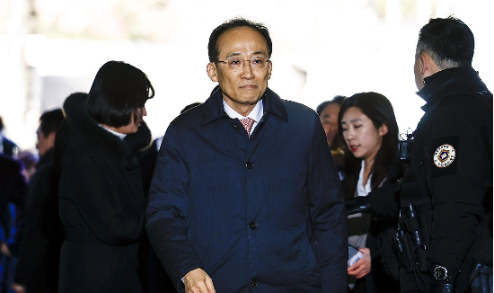 [속보] ‘계엄 표결 방해’ <b>추경호 구속영장</b> 심사 출석