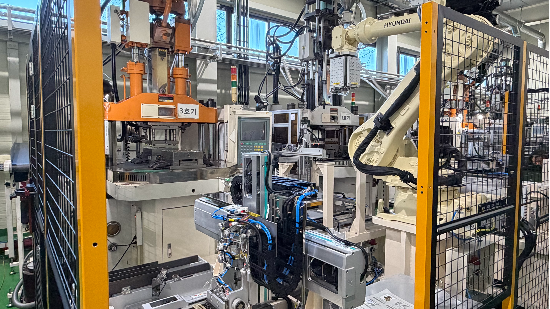  프레스 자동화 라인.(사진=시즐 제공)